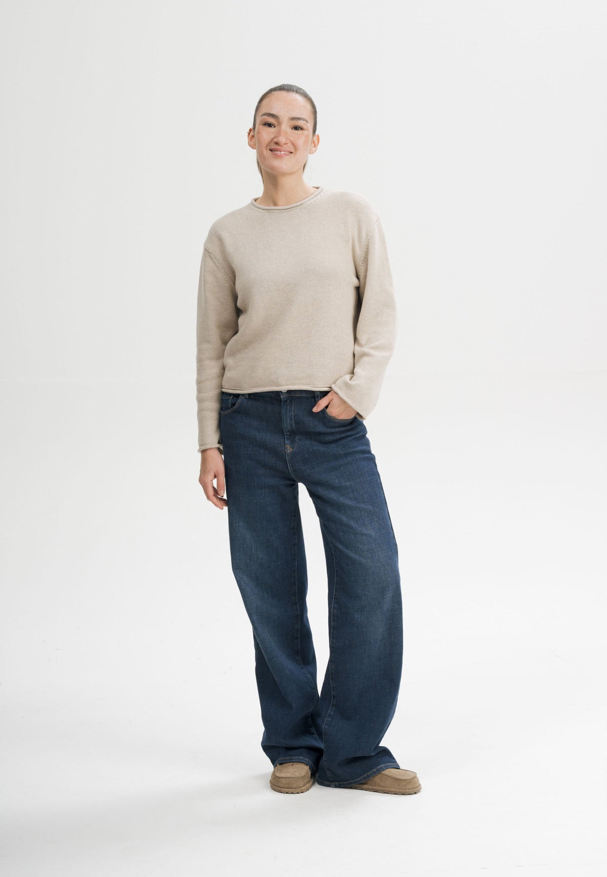 Organic Cotton T-Shirt – Crew Neck and Boxy Fit
