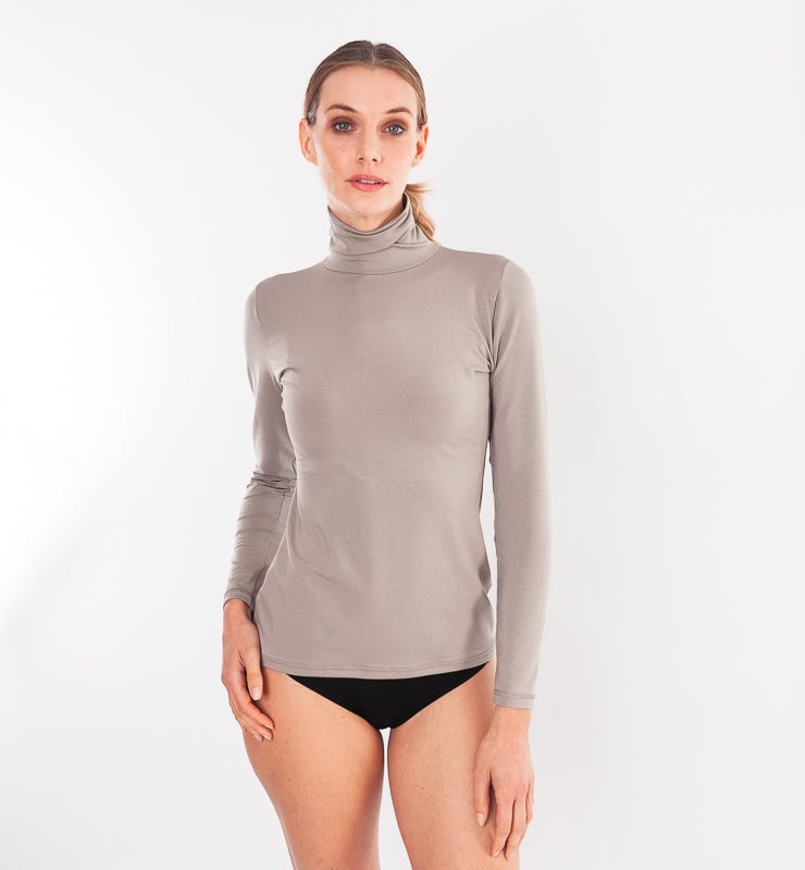 Langärmliger Rollkragenpullover aus TENCEL™