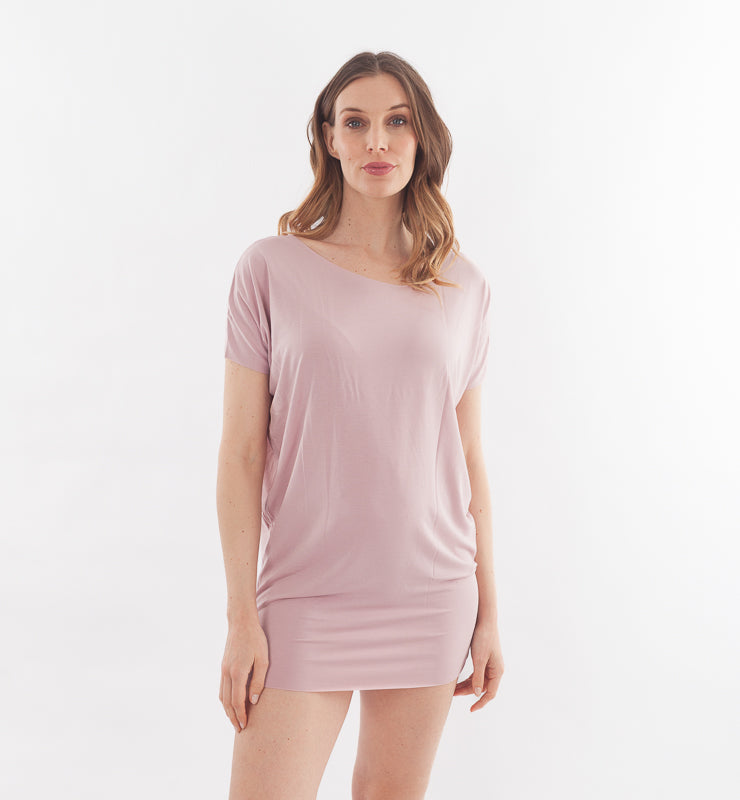 Lasergeschnittenes Oberteil aus TENCEL™ mit Dreiviertelärmeln